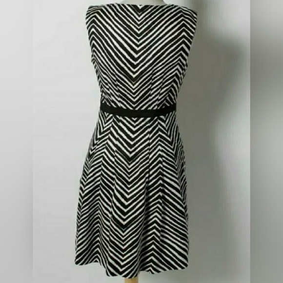 Black and white Club Monaco dress - Picture 2 of 3